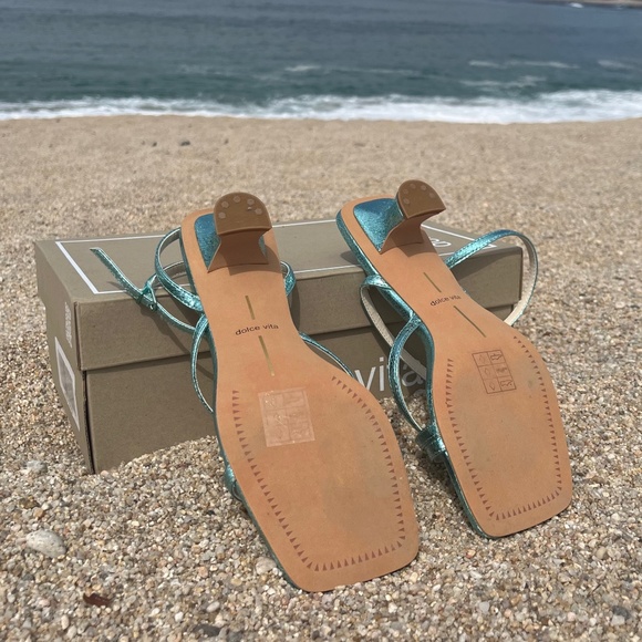 Dolce Vita Baylor Sandal - Electric Blue - Picture 6 of 7